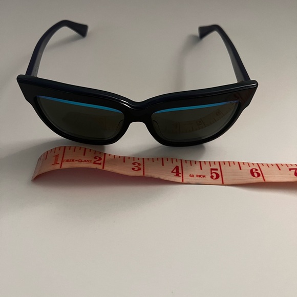 Dior Cat Eye Sunglasses - Picture 7 of 8